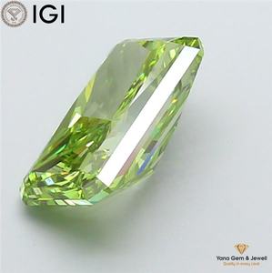 Diamant de laboratoire CVD de 5,02 carats, taille Radiant, avec certificat IGI, couleur vert vif fantaisie, clarté VS1, pour fiançailles personnalisées - Product Image 5