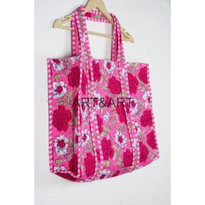 Sac fourre-tout matelassé en coton imprimé à la main, réversible, vintage, grand format, motif floral rouge pêche, écologique, durable et robuste pour les courses - Product Image 4