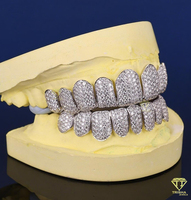 Grillz Personalizados de Plata de Ley 925 con Diamantes Moissanite, Disponibles en Plateado, Amarillo, Oro Rosa y Chapado en Oro Blanco