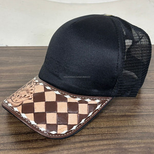 Gorras Trucker Estilo Western Hechas a Mano, Cuero Repujado y Visera a Cuadros, Gorra con Malla Ajustable en la Parte Trasera, Parche de Cuero Vacuno, Diseño Personalizado - Product Image 4