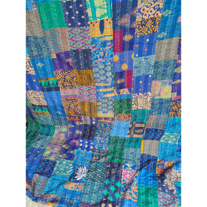 Couverture Kantha en patchwork faite à la main, réversible, en coton, motif bleu-vert, pour la décoration de la maison, cadeau pour elle - Product Image 3
