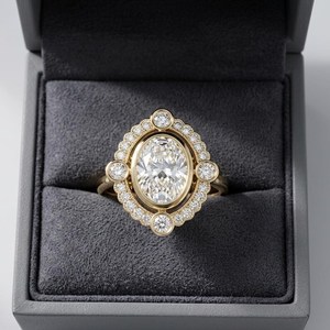 Vintage 2.02CT VS1 Oval Cut <b>Diamond</b> Classic Halo <b>Ring</b> For Women's Lab Grown 14K Yellow Gold Fine Wedding Proposal Gift For Bride - Product Image 3