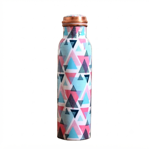 Botella de Agua de Cobre Hecha a Mano con Diseño Geométrico de Triángulos, Botella de Metal Reutilizable para Viajes, Hogar, Oficina, Regalo, Venta al Por Mayor - Product Image 1