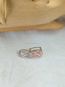 แหวนหมั้นเพชรรูปไข่สีชมพูทองคำขาว |   แหวนแต่งงานเจ้าสาวที่เปล่งประกาย |   ของขวัญวันครบรอบสุดหรูสำหรับแฟน ภรรยา หรือเธอ - Product Image 3