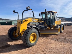 Chargeuse-pelleteuse 772G 2020 Z232759 – Équipement Premium Prêt à l'Exportation – Boîte de Vitesses à Capacité de Charge de 200 Tonnes - Product Image 5