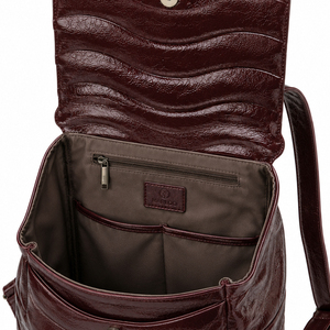 Sac à dos en cuir verni rouge vin plissé pour femme, sac de voyage plissé avec fermoir en métal gris, grand sac à dos de jour - Product Image 4