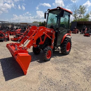 รถแทรกเตอร์ขนาดเล็ก Kubota LX2620 ขับเคลื่อน 4 ล้อ เครื่องยนต์ดีเซล พร้อมที่ตักด้านหน้า สำหรับงานเกษตรและจัดสวน รถแทรกเตอร์อเนกประสงค์ขนาดกะทัดรัด - Product Image 4