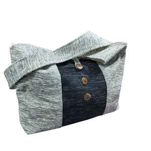 Bolso de hombro Hobo de 100% algodón hecho a mano con adorno de botón de coco bolso holgado BOHO elegante ecológico hecho a mano en Nepal - Product Image 5