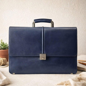 Sac pour ordinateur portable en cuir véritable avec logo personnalisé pour hommes, emballage personnalisé, sacs pour ordinateur portable en cuir tendance fabriqués en usine - Product Image 5