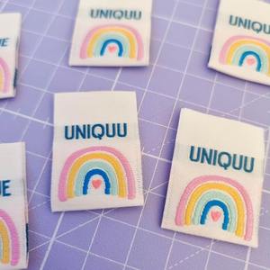 Étiquettes en tissu personnalisées OEM à logo sur mesure, très demandées, pour vêtements – Étiquette tissée écologique pour le dos du T-shirt - Product Image 5