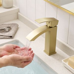 Rubinetto Moderno Monocomando per Bagno, Finitura Oro Spazzolato, Rubinetto Monoforo per Lavabo, Rubinetto Monocomando per Mobile Bagno - Product Image 1