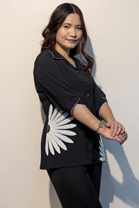 เสื้อเชิ้ต SIENNA Black Moss Crepe พรีเมียมและหรูหราสำหรับผู้หญิง ซื้อโดยตรงจากซัพพลายเออร์ - Product Image 4