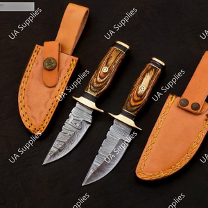 Handmade Durable Damascus Steel Fixed Blade Camping Knife Brown Pakka Wood Handle Brass Guard Razor Sharp Outdoor EDC 15.25 cm - Product Image 3