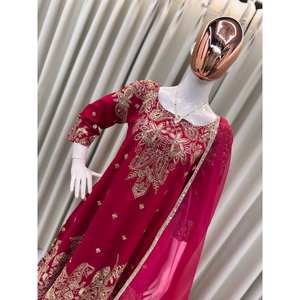 Conjunto Elegante de Talla XL con Top y Pantalón para Fiesta con Dupatta - Product Image 1