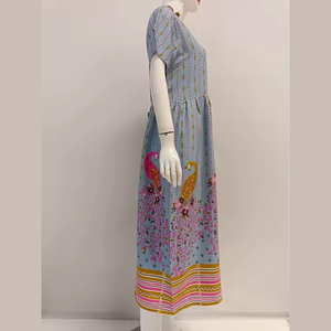 Chemise de nuit élégante et décontractée pour femme, col carré, manches courtes, en rayonne thermique douce et respirante - Product Image 3