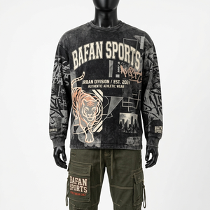 Conjunto de camiseta y pantalón cargo de algodón premium de 210 GSM para hombre, con estampado gráfico acid wash y logotipo personalizado con serigrafía. - Product Image 1