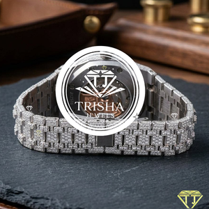 Montre de créateur en moissanite avec diamants VVS de qualité supérieure, finition or blanc et bracelet entièrement serti pour une mode de luxe - Product Image 5