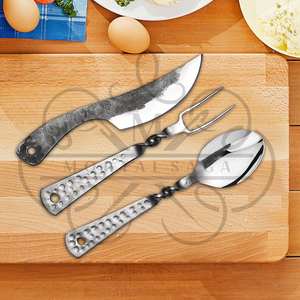 Juego de Cubiertos Rústicos de Acero Forjado a Mano Estilo Vikingo, Colección Exclusiva de Comedor Artesanal, Cuchara, Tenedor y Cuchillo para Exteriores - Product Image 4