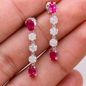 ต่างหูทรงหยดน้ำรูปไข่ทับทิมธรรมชาติ ทองคำขาว 18K |   เครื่องประดับเพชรแบบห้อย ของขวัญสำหรับผู้หญิง ขายส่ง - Product Image 1