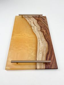 Bandeja de Servir de Madera y Resina Epoxi Hecha a Mano Golden Shore con Asas, Decoración Moderna, Elegante y de Lujo para el Hogar - Product Image 3