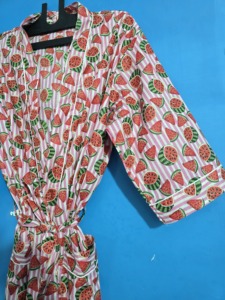 Robe Kimono Longue en Coton Imprimé à Col en V pour Femme, Peignoir Bohème à Motifs Fruités, Séchage Rapide, Respirant et Léger, Idéal pour la Détente - Product Image 3