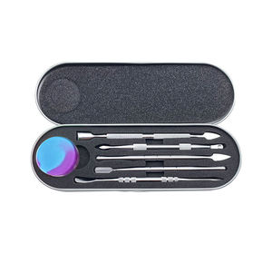 Pousse-cuticules en acier inoxydable et kit de nail art en silicone, directement du fabricant de Sialkot, Pakistan - Product Image 2