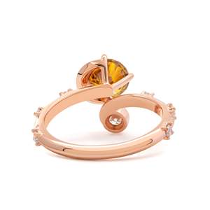 Bague de fiançailles Céleste en or rose 14 carats avec diamant de laboratoire rond fantaisie jaune vif de 1 carat, motif soleil et croissant de lune - Product Image 4