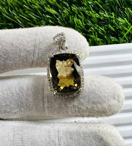TASBIYA GEMS - Colgante Minimalista de Plata de Ley 925 con Cuarzo Verde Dorado para Mujer, Certificado por Terceros, Ideal para Aniversario - Product Image 4