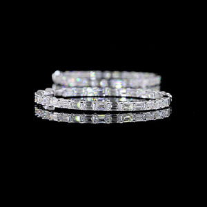 Boucles d'oreilles créoles inversées classiques en diamant de laboratoire taille émeraude pour mariage et fiançailles, en or 10K 14K 18K et argent 925 935, bijoux fins - Product Image 3