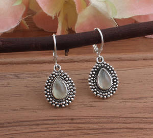 Boucles d'oreilles pendantes géométriques en argent sterling et turquoise naturelle, pierre de naissance de juin, bijoux de luxe pour femmes, vente en gros - Product Image 1