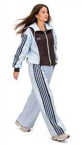 Ensemble de survêtement pour femme bleu clair à blocs de couleur, avec fermeture éclair, col montant, manches longues, coupe ample et pantalon de jogging sportif - Product Image 4