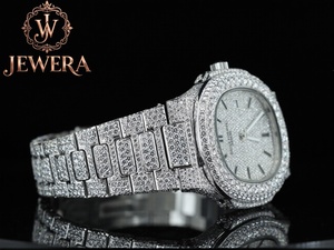Reloj de Acero Inoxidable Plateado de Diseño Mossinate de la Mejor Calidad, Reloj Premium con Diamantes Brillantes para la Elegancia Diaria - Product Image 2