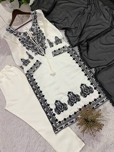 Traje de seda romana bordado de diseñador con pantalón y dupatta – Colección de ropa festiva - Product Image 4