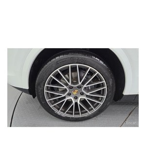 Porsche Cayenne 3.0 2024 con Caja de Cambios Automática, Volante a la Izquierda, Asientos de Cuero, Cámara Trasera - ¡Solo 141,534 Km! - Product Image 5