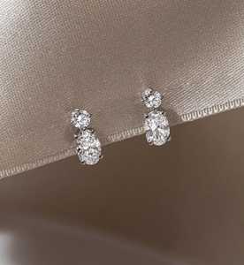 Pendientes de Moissanita con Corte Ovalado para Mujer, Pendientes Delicados con Doble Piedra de Diamante, Joyería Chapada en Oro Blanco - Product Image 2