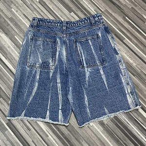 กางเกงขาสั้นยีนส์ทรงหลวมสไตล์วินเทจสำหรับผู้ชาย เอวกลาง ผ้าถักฟอกสี  รับผลิตแบบ OEM/ODM - Product Image 3