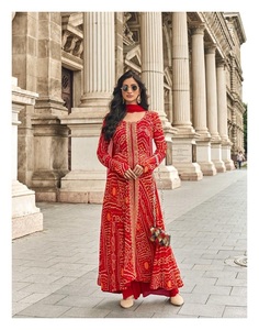Salwar Kameez prêt-à-porter moderne pour femme, brodé à la main, en tissu Chinon (taille unique) pour mariage et Diwali - Product Image 3