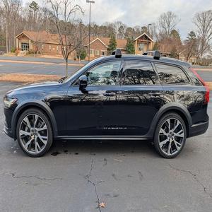 Volvo V90 Cross Country T6 AWD 2021 - Product Image 1