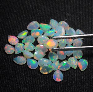 Opale naturelle d'Éthiopie Welo, taille poire, facettée, pierre précieuse en vrac pour la fabrication de bijoux, taille calibrée - Product Image 2