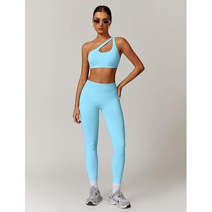 Conjunto de Yoga para Mujer, Tela de Gamuza de Terciopelo, Sujetador Deportivo, Leggings de Cintura Alta, Tacto Suave y Sedoso, Nailon y Elastano - Product Image 5