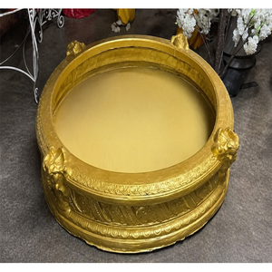 Urli en fibre traditionnel pour la cérémonie Haldi des mariés – Achetez un magnifique Urli en fibre doré pour la cérémonie Haldi et la cérémonie Batna – Édition USA - Product Image 1