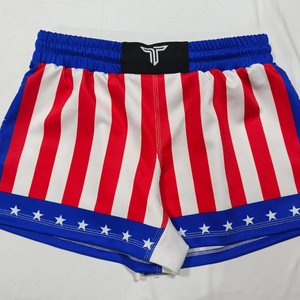Shorts de Muay Thai professionnels avec une coupe athlétique flexible, tissu doux et coutures durables, conçus pour les hommes, OEM. - Product Image 1
