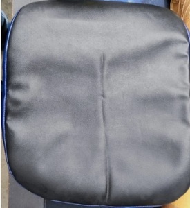 Housse de siège de tracteur ZANGO PY11757 – Pièce de rechange compatible avec les séries 5310, 5405, 5075E – Coussin de siège protecteur durable pour l'agriculture - Product Image 1