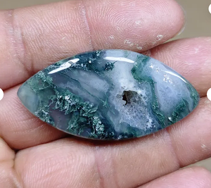 Cabochon d'agate mousse de qualité supérieure, pierre précieuse taillée en marquise, quartz vert et blanc poli, pierre lâche pour la fabrication de colliers et de bijoux - Product Image 1