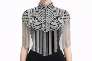 Top tipo capa con flecos y cuentas bordadas a mano para mujer, con cuello alto y adornos superpuestos, ideal para fiestas y espectáculos. - Product Image 2