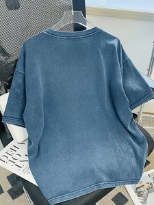 Camiseta de algodón 100% con cuello redondo, lavado ácido, hombros caídos, corte regular, estilo streetwear, ligera y cómoda, nuevo diseño, venta al por mayor - Product Image 2