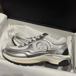 Nuevos Zapatos Deportivos de Diseño Casual de Lujo, Originales de Alta Calidad para Hombre y Mujer - Product Image 1