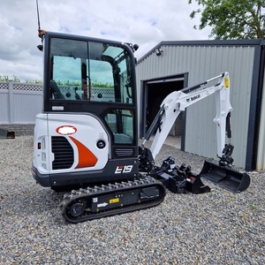 Mini-excavatrice Bobcat E19 de qualité supérieure, conçue pour des travaux d'excavation fiables, contrôle hydraulique fluide, performances robustes. - Product Image 1