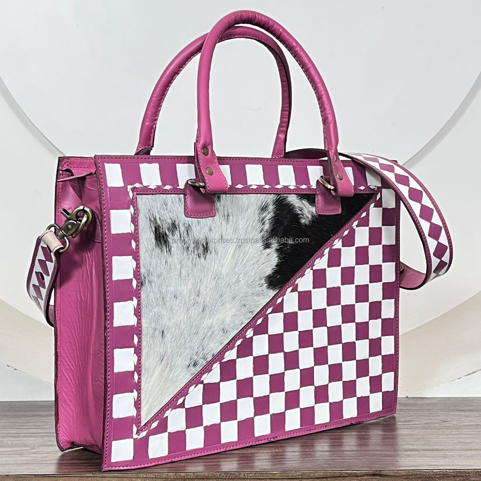 Cuadros Rosados y Blancos