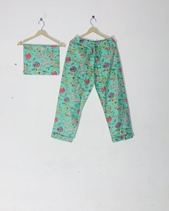 Ensemble de pyjama pour femmes à motifs ethniques imprimés à la main, adapté aux peaux sensibles, fourni par les meilleurs exportateurs indiens, prix de gros - Product Image 3